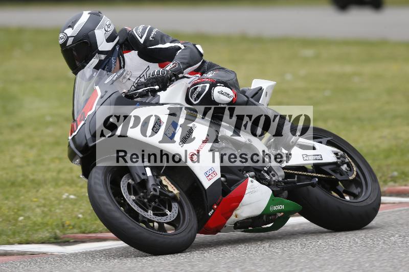 /Archiv-2025/08 20.04.2025 Speer Racing ADR/Gruppe gruen/404